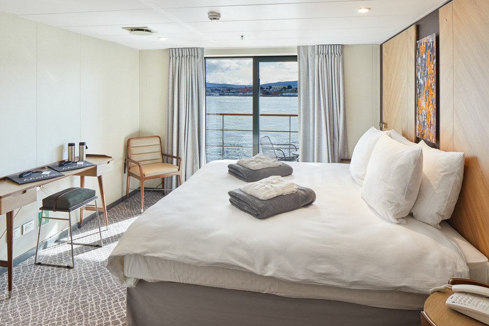 Deluxe-Veranda-Kabine-der-Magellan-Explorer-von-Antarctica21