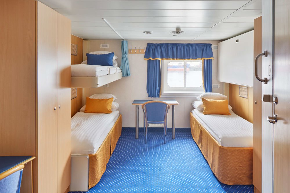 Triple-Cabin-der-Ocean-Nova-von-Antarctica21