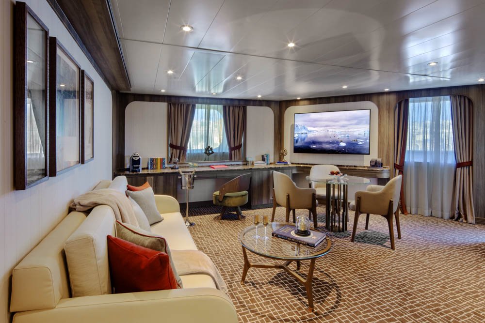 Seabourn-Pursuit-Owner-s-Suite