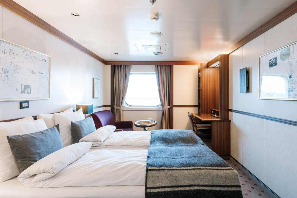 Arctic-Superior-Kabine-MS-Fram-Hurtigruten-Clara-Tuma
