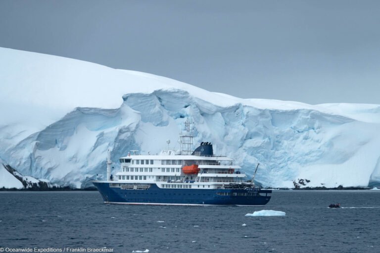 Antarktis Expeditionsschiff Hondius von Oceanwide Expeditions Franklin Braechman