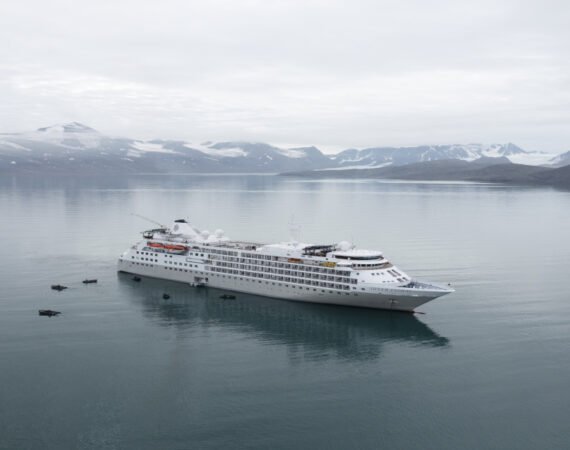 Silversea-Cruises-Ltd-Silver-Cloud-Titel